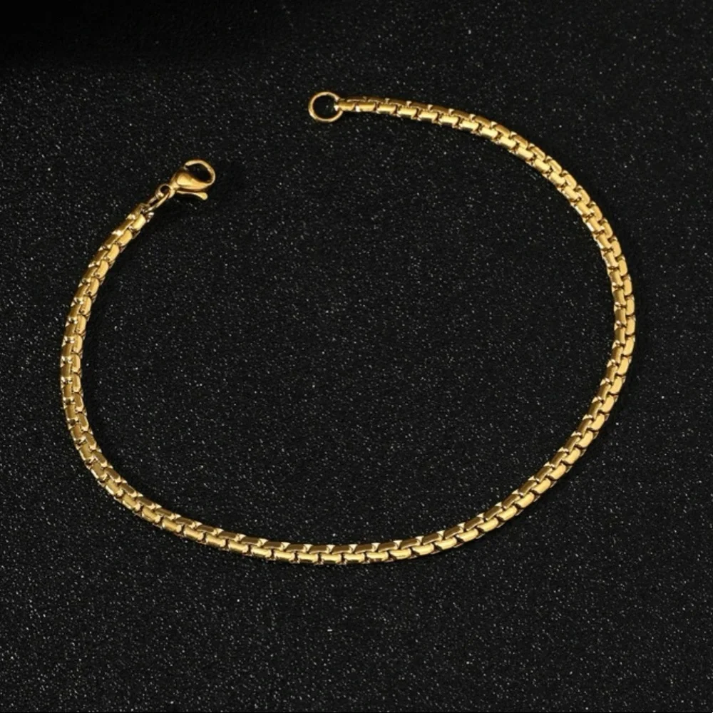 18K Gold Men Bracelet - Picture 2 of 2